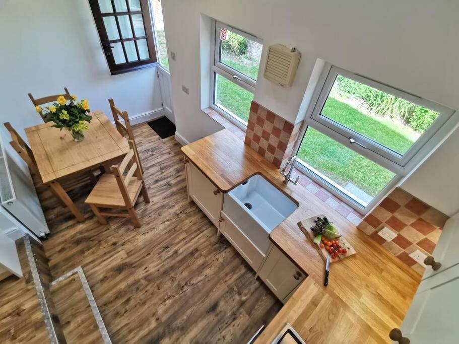 בוגנור רג'יס Beautiful Gate House A 4 Minute Walk From Beach מראה חיצוני תמונה