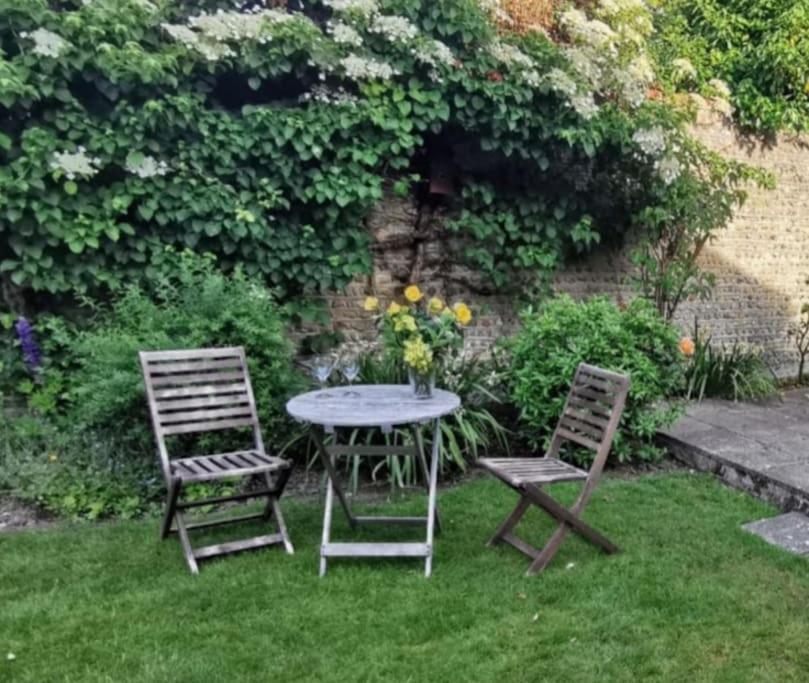 בוגנור רג'יס Beautiful Gate House A 4 Minute Walk From Beach מראה חיצוני תמונה
